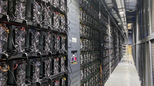                               카난의 비트코인 채굴기 모습. (사진출처=카난 크리에이티브)