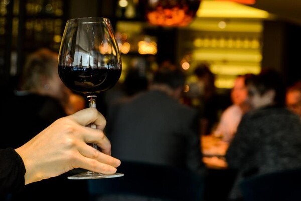 “매일 1g의 알코올을 마시면 뇌가 일주일 정도 노화 현상이 발생한다는 연구결과가 나왔다.(사진=PIXABAY)