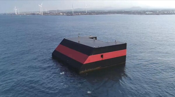 제주 한경면 용수리 앞 약 1.2km 해상에 규모 500kw급 시험용 파력발전소가 운영하고있다.(사진=선박해양플랜트연구소)