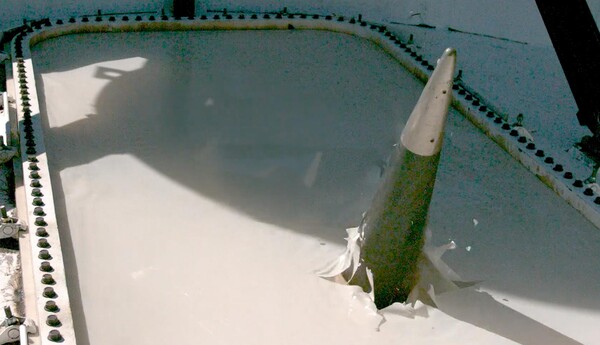 스핀 런치 발사체에서  로켓이 발사되는 장면.(사진=스핀런치)