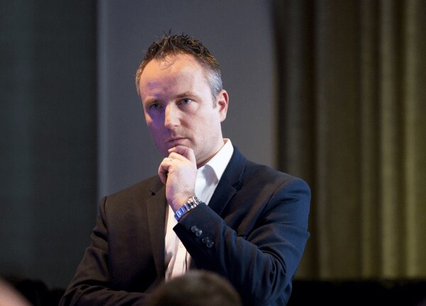 미래학자이자 국제 비즈니스 기술고문인 버나드 마르는 포브스에 “2023년 10대 기술 트렌드”동향을 포브스에 기고하였다.(사진=버나드 마르 홈페이지)