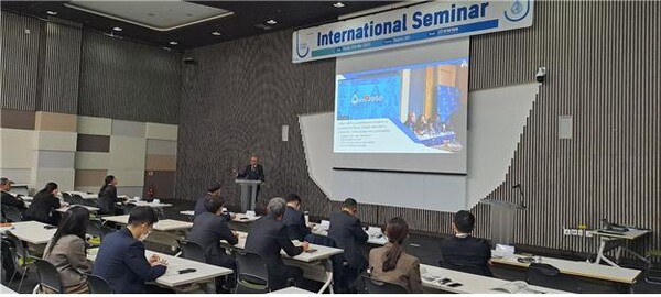 한국상하수도협회는 해외 상·하수도관리 주요 이슈에 대한 정보를 제공하고 첫째 날인 21일 ‘해외 상하수도협회 교류 세미나’를 개최했다.(사진=한국상하수도협회)