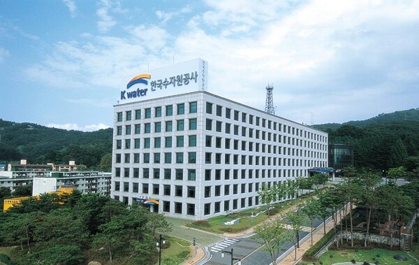 공석인 수자원공사 신임 사장으로 김영훈 전 환경부 기조실장,  조경규 전 환경부 장관, 정연만 전 환경부 차관,  박승환 전 의원 등 이 거론되고있다.  (사진=연합뉴스)