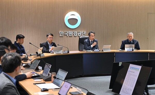 환경부 산하 한국환경공단(이사장 안병옥)은  ‘녹색산업 해외수출’ 확대를 위한 점검 회의를 개최했다.(사진=한국환경공단) 