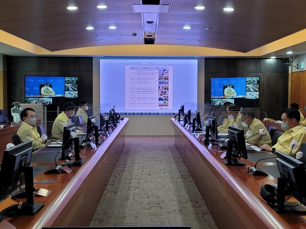 서부발전은 행정안전부 재난관리평가에서 지난해에 이어 최고등급인 ‘우수등급’을 획득했다. 사진은 지난해 7월 충남 태안 본사에서 진행한 태풍 대비 전사 실시간 상황관리훈련 모습 [제공=한국서부발전]