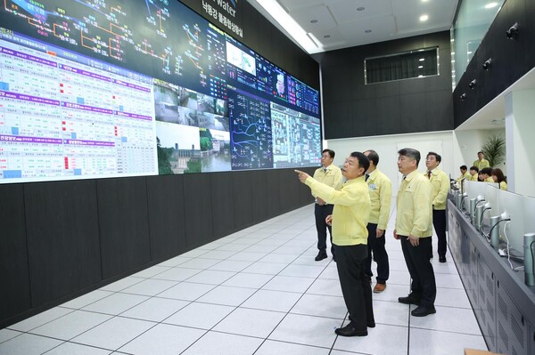 윤석대 사장 낙동강 물관리현장 점검 [제공=한국수자원공사]