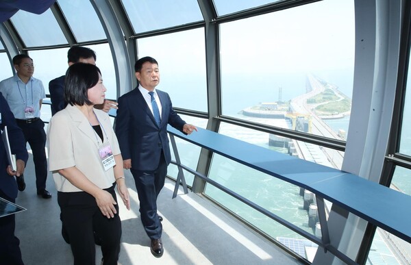 윤석대 사장 시화호조력발전소 현장점검 [제공=한국수자원공사]