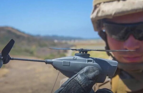 나노드론 '블랙호넷'은 노르웨이 프록스다이내믹스가 개발한 군용 무인기.(사진=프록스다이내믹스)