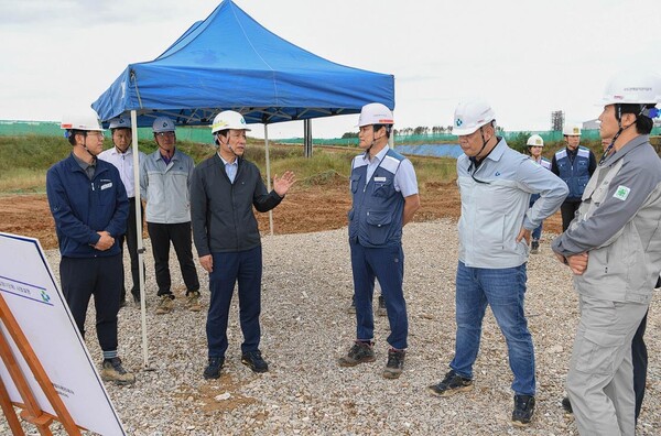 송병억 수도권매립지관리공사 사장은 “추석 연휴에도 국가핵심기반시설의 기능이 중지되지 않도록 사전에 철저히 점검하고 안전사고를 예방하겠다”고 말했다.