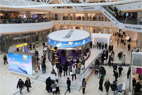 18일 오픈한 서울 영등포구 타임스퀘어에 위치한 ‘갤럭시 스튜디오’ 전경 [제공=삼성전자]
