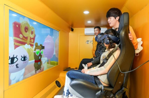 지난해 11월 광주광역시 소재 광주 이스포츠 경기장에서 열린 '2023 전국 장애인 이스포츠 대회'에서 선수 및 가족, 일반 관람객들을 대상으로 게임문화 체험 기회를 선사한 바 있다.(사진=카카오게임즈)