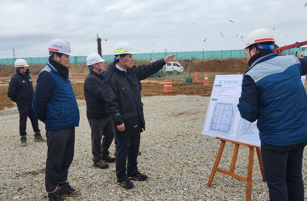 송병억 수도권매립지관리공사 사장은 6일 현재 매립 중인 제3-1매립장 등을 둘러보고, 설 연휴 대비 현장 안전 점검을 실시했다. 