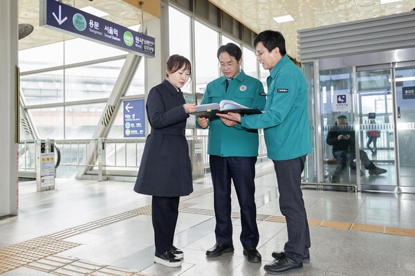 (사진=핵심정책으로 대곡역 환승게이트 현장방문)