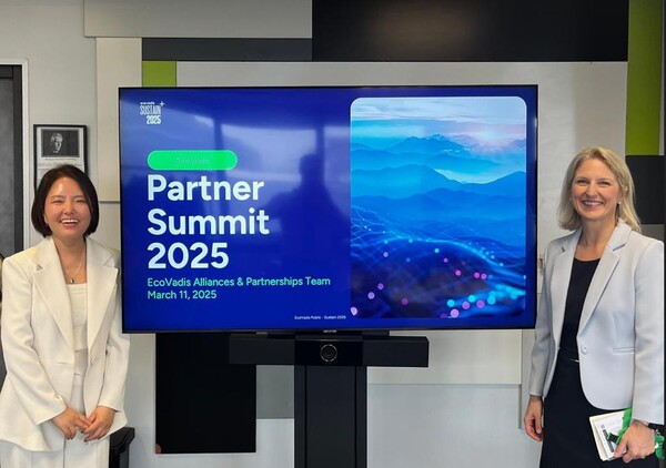 (사진=Sustain 2025 에코바디스 포럼에서 ‘아네테 게파르트(Annette Gevaert)’ 인터뷰)