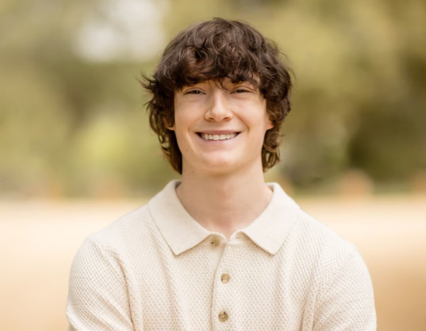 (사진=레인 가족) 아담 레인의 부모는 아담 레인이 스스로 목숨을 끊기 직전을 포함해 여러 차례 ChatGPT와 자살 방법에 대해 논의했다는 점을 토대로 오픈AI를 고소했다.