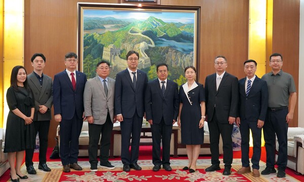 ▲ 세종대 홍성경 대외부총장, 한창완 학생처장, 이충훈 대외협력처장으로 구성된 대표단이 청도농업대학교를 공식 방문했다.